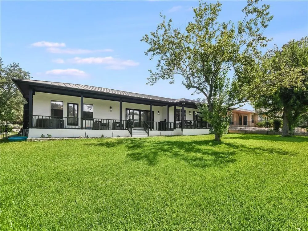 730 Vanguard Street Lakeway, TX 78734