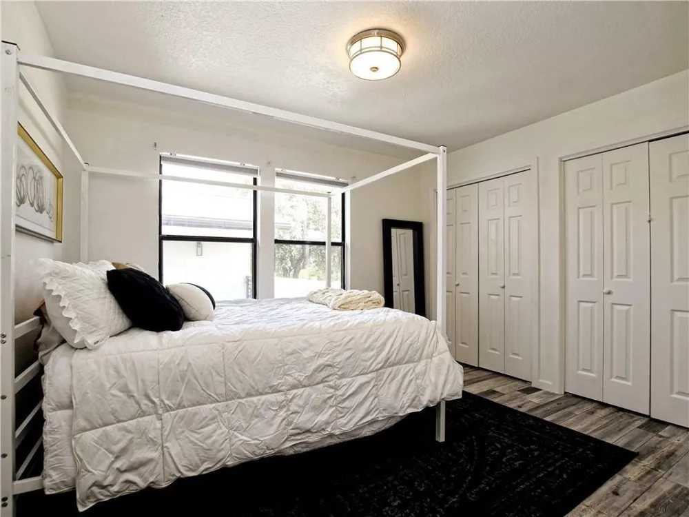 730 Vanguard Street Lakeway, TX 78734