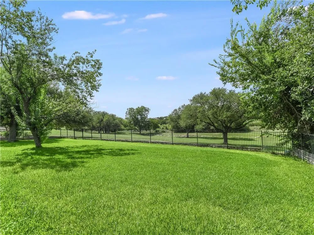 730 Vanguard Street Lakeway, TX 78734