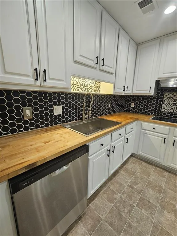 25 Hearthstone Drive Stockbridge, GA 30281