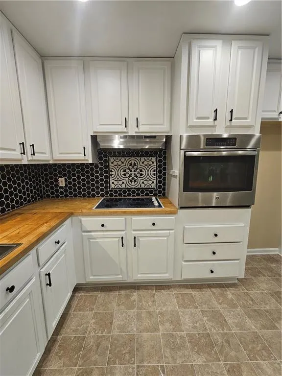 25 Hearthstone Drive Stockbridge, GA 30281