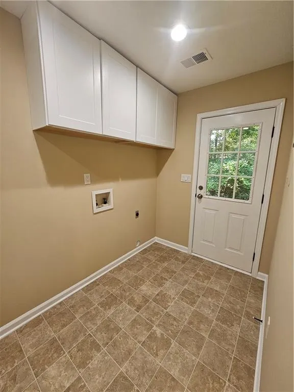25 Hearthstone Drive Stockbridge, GA 30281