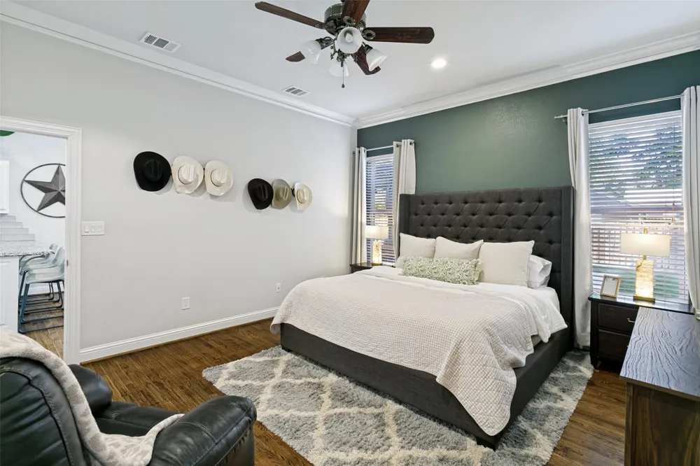 4920 Birchman Avenue Fort Worth, TX 76107