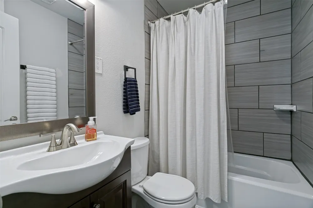 4920 Birchman Avenue Fort Worth, TX 76107