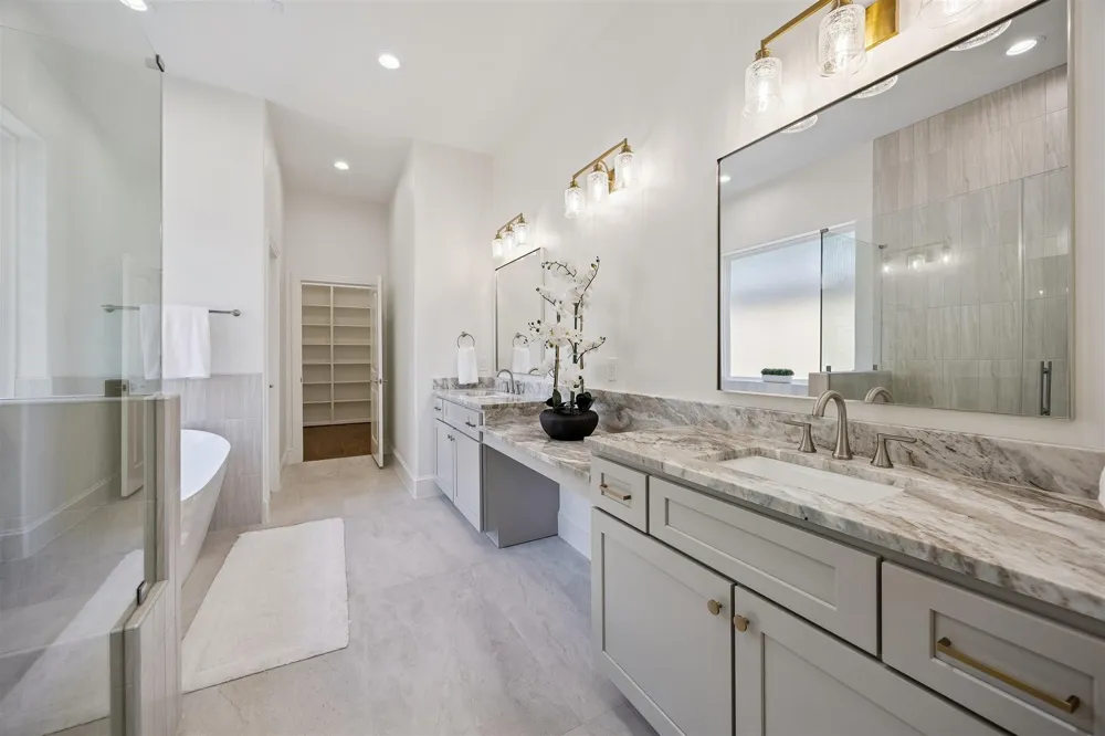 5310 De Milo Drive Houston, TX 77092