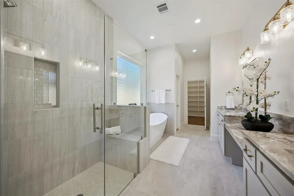 5310 De Milo Drive Houston, TX 77092