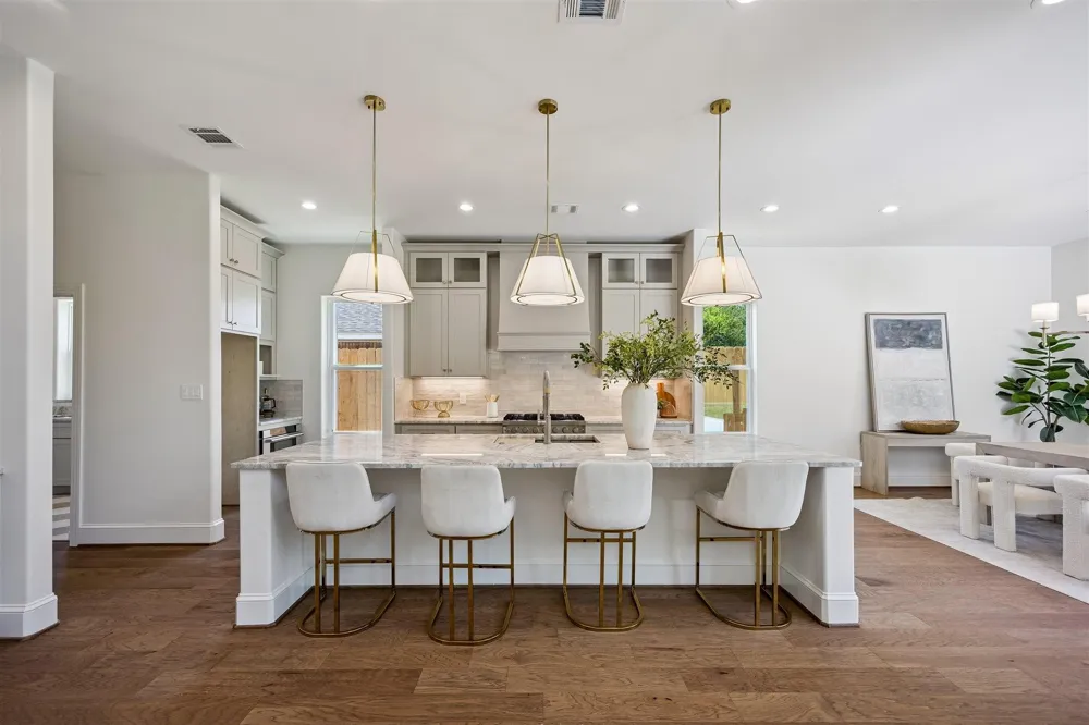 5310 De Milo Drive Houston, TX 77092