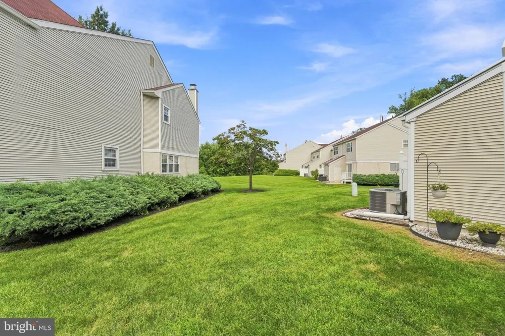 111 BEECHWOOD AVENUE #11 Oaklyn, NJ 08107