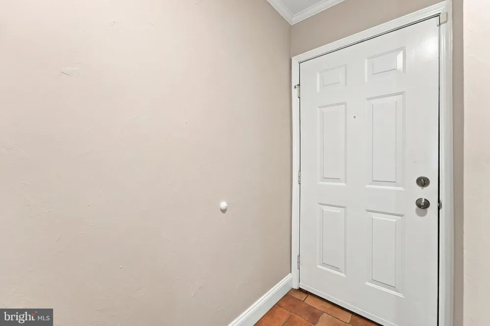111 BEECHWOOD AVENUE #11 Oaklyn, NJ 08107