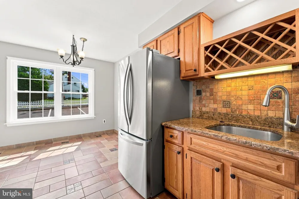 111 BEECHWOOD AVENUE #11 Oaklyn, NJ 08107