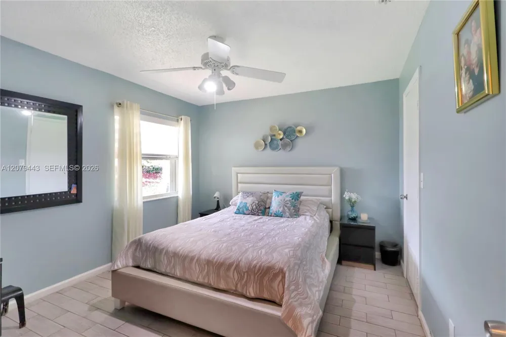 590 SE 19th Dr Homestead, FL 33033