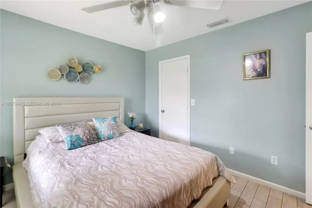 590 SE 19th Dr Homestead, FL 33033