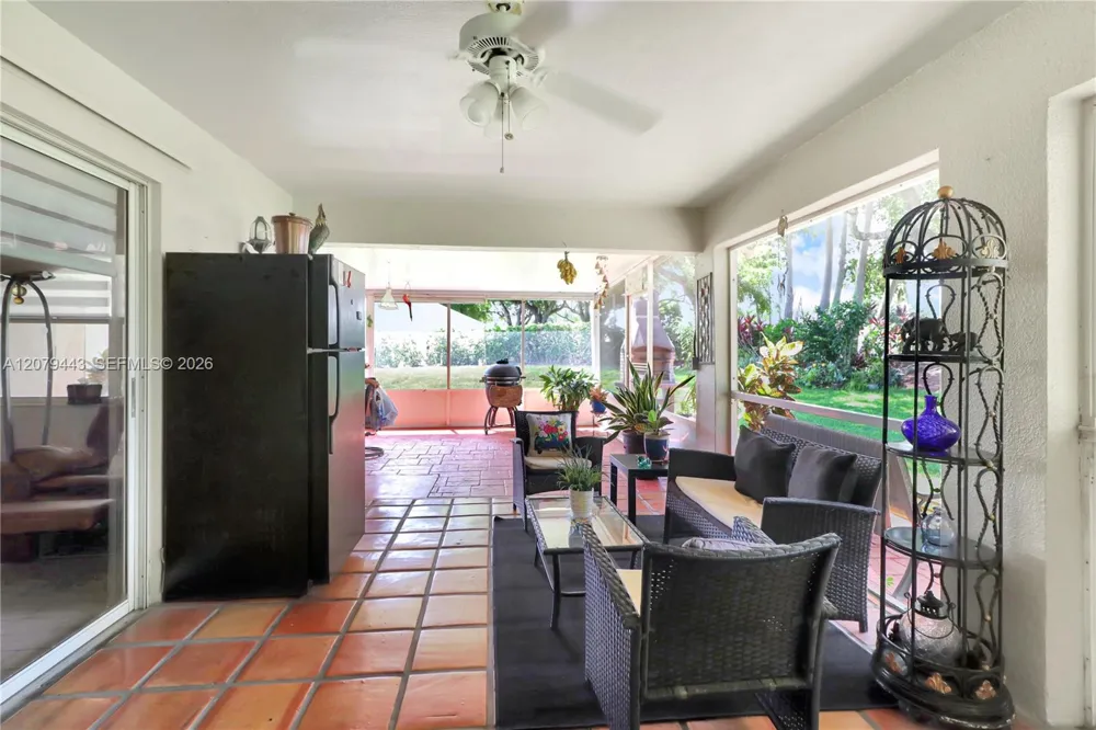 590 SE 19th Dr Homestead, FL 33033