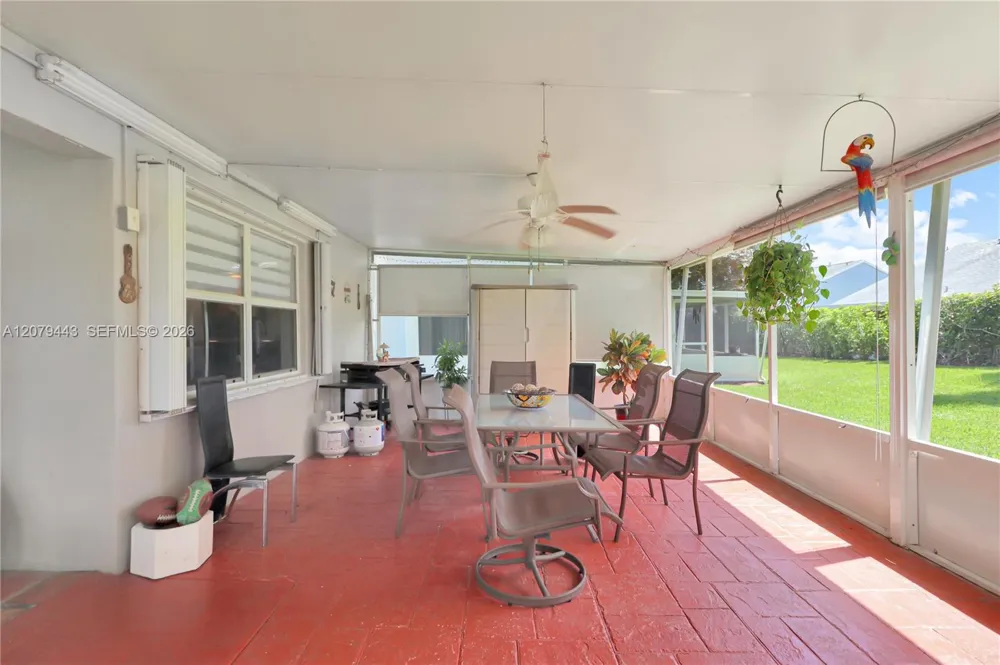 590 SE 19th Dr Homestead, FL 33033