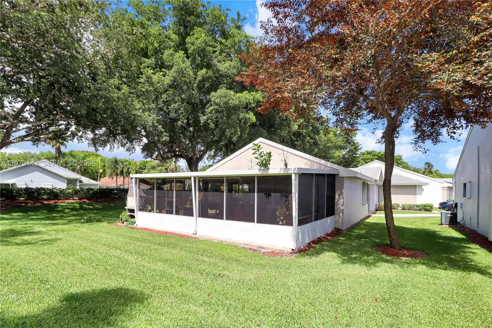 590 SE 19th Dr Homestead, FL 33033