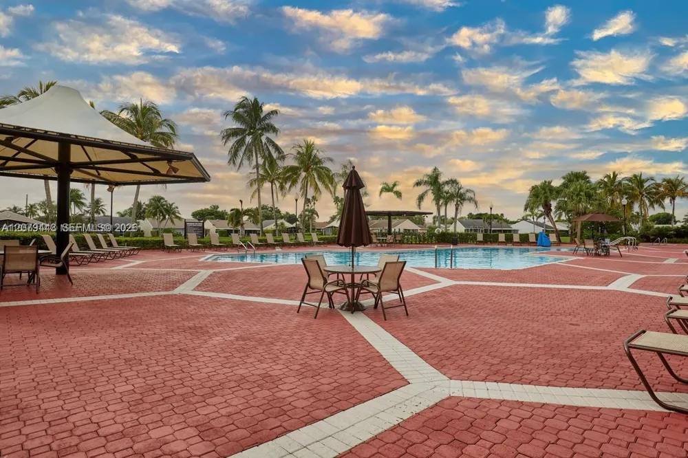 590 SE 19th Dr Homestead, FL 33033