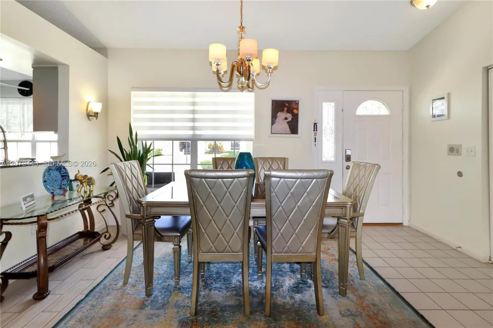 590 SE 19th Dr Homestead, FL 33033