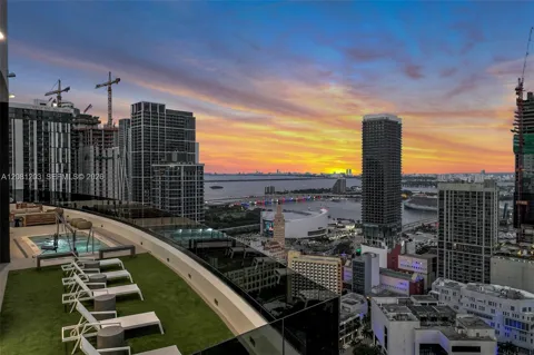 225 Miami Ave #1202