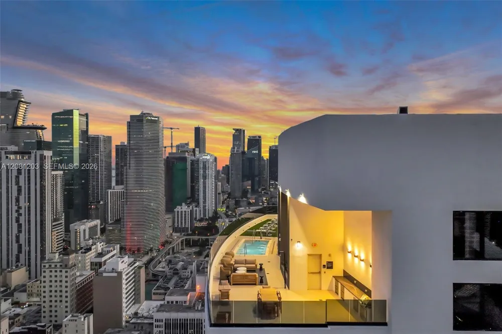 225 Miami Ave #1202 Miami, FL 33128