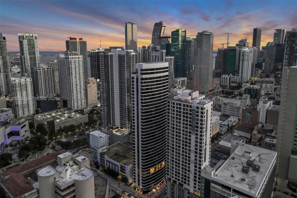225 Miami Ave #1202 Miami, FL 33128