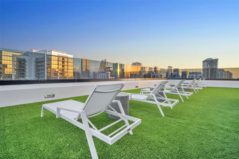 225 Miami Ave #1202 Miami, FL 33128