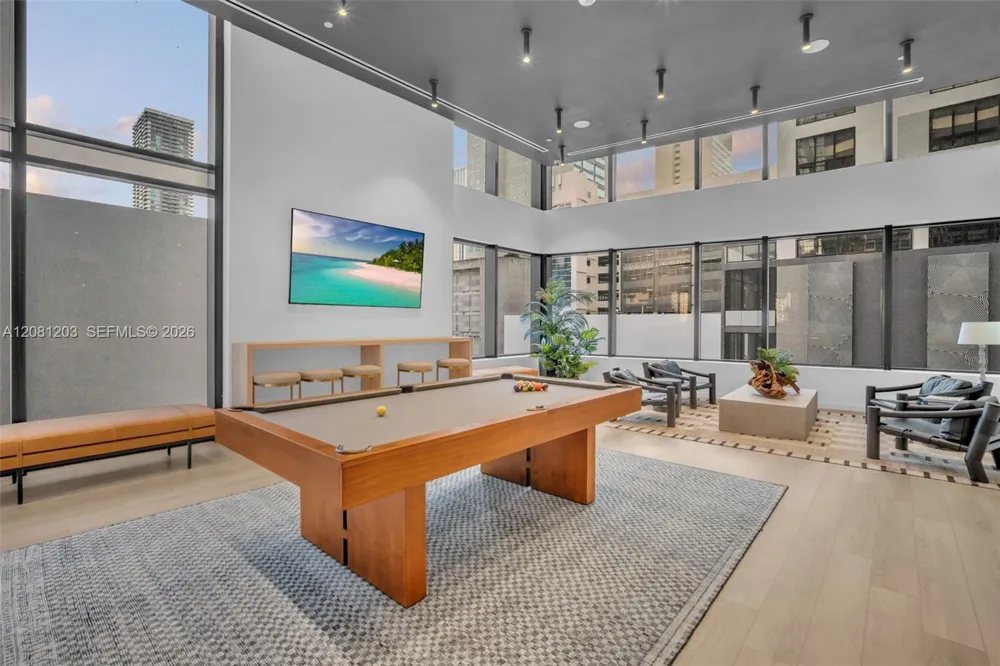 225 Miami Ave #1202 Miami, FL 33128