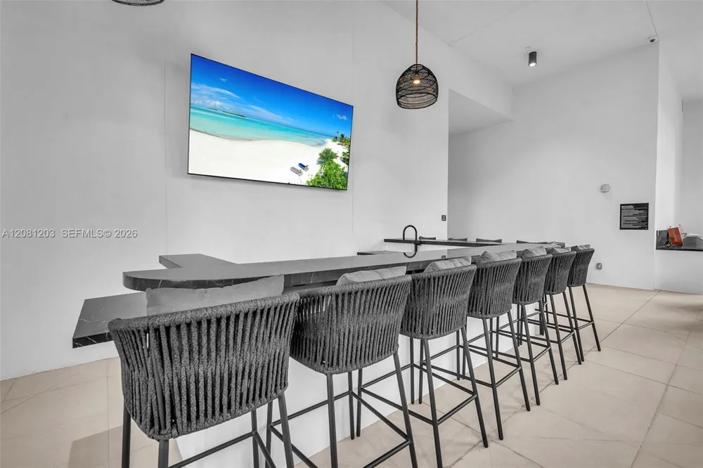 225 Miami Ave #1202 Miami, FL 33128