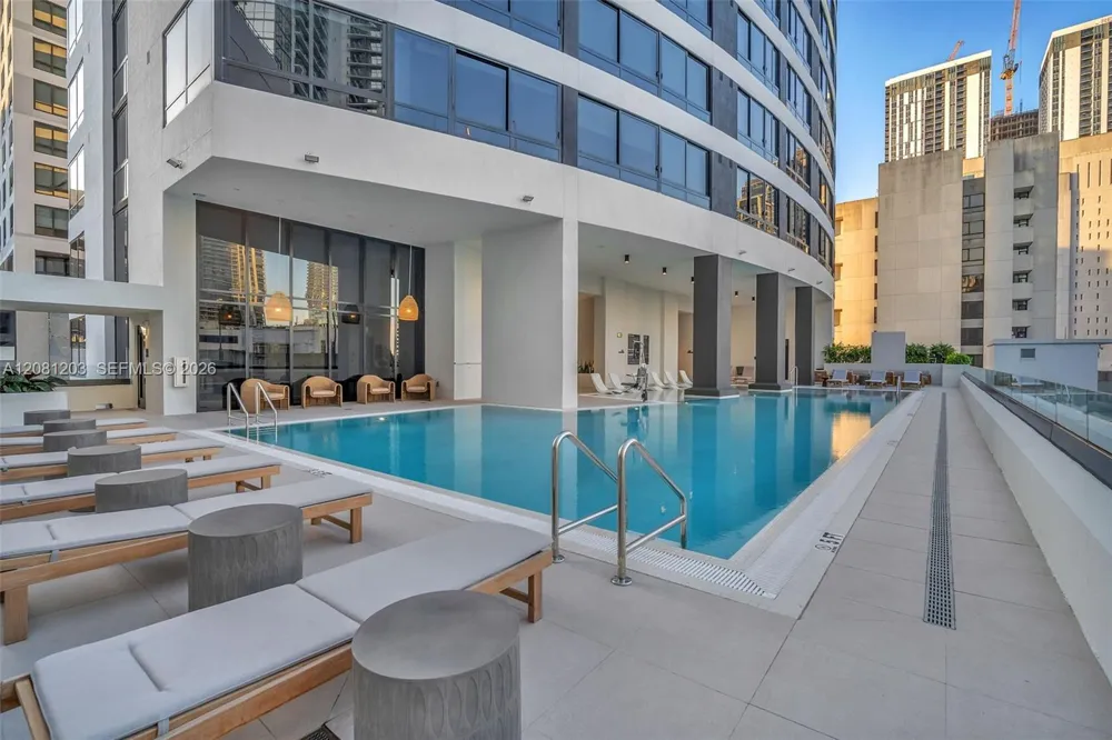 225 Miami Ave #1202 Miami, FL 33128