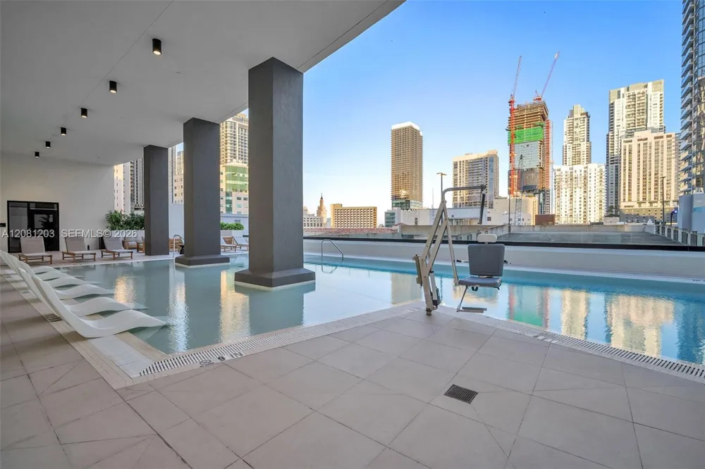225 Miami Ave #1202 Miami, FL 33128