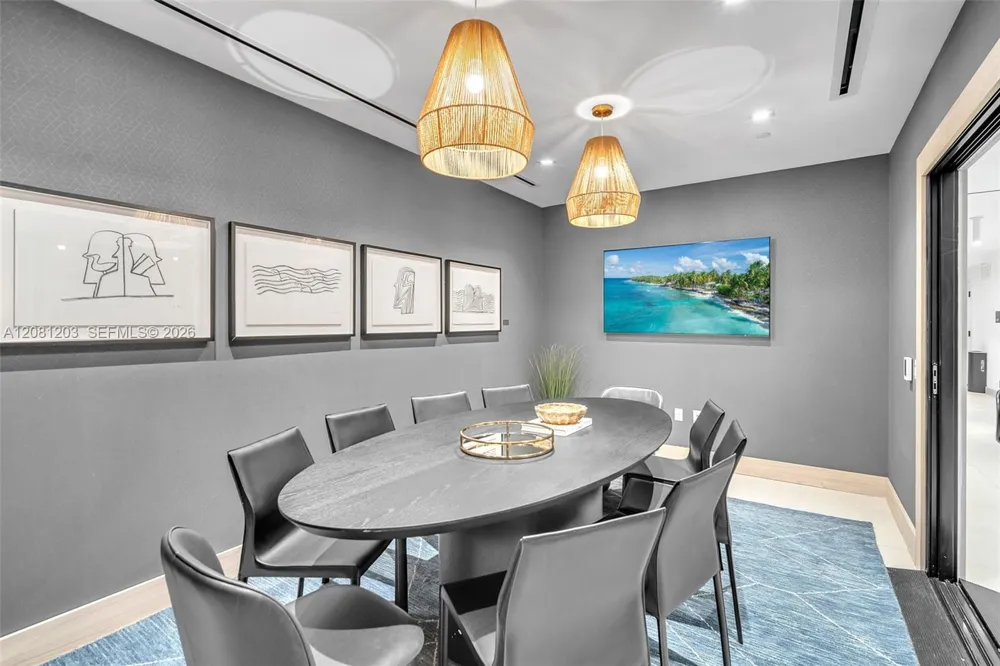 225 Miami Ave #1202 Miami, FL 33128