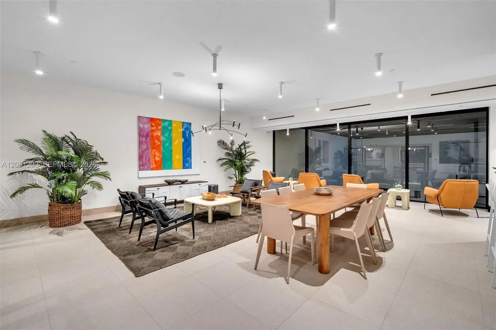 225 Miami Ave #1202 Miami, FL 33128