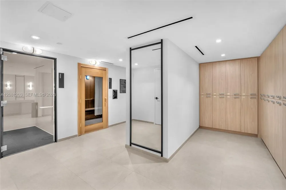 225 Miami Ave #1202 Miami, FL 33128