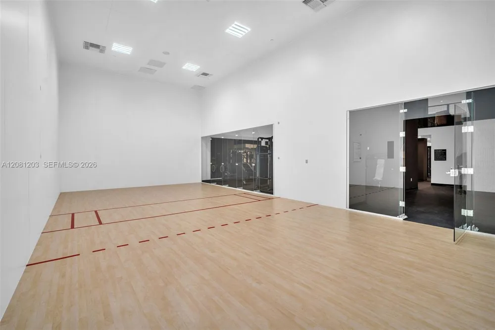 225 Miami Ave #1202 Miami, FL 33128
