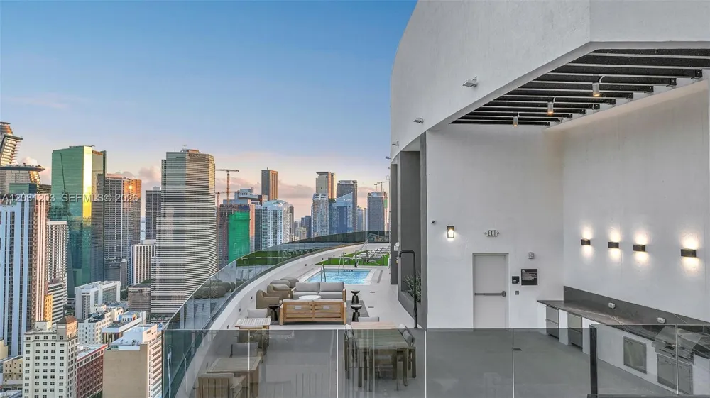 225 Miami Ave #1202 Miami, FL 33128