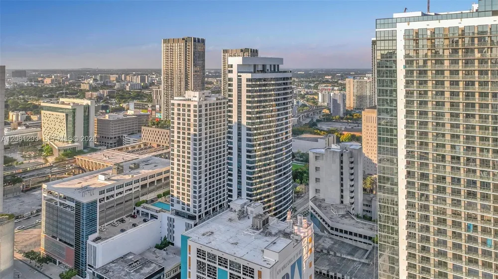 225 Miami Ave #1202 Miami, FL 33128