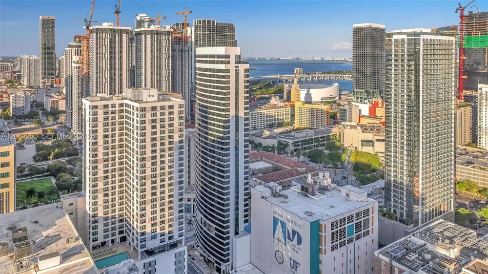 225 Miami Ave #1202 Miami, FL 33128
