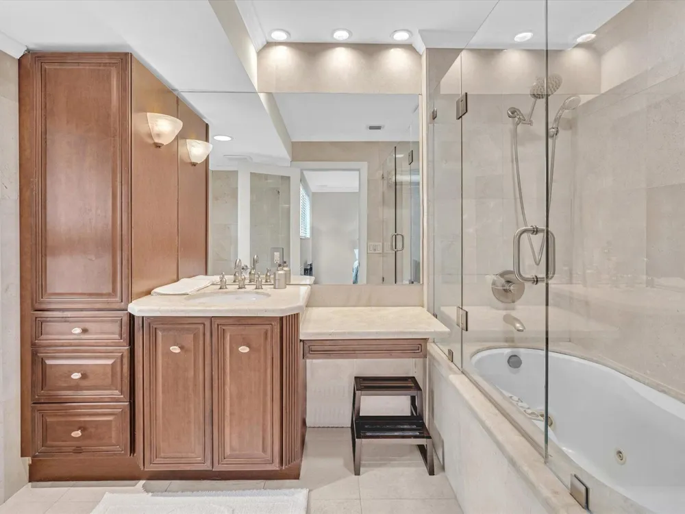 1970 CANTERBURY CIRCLE #1970 Wellington, FL 33414