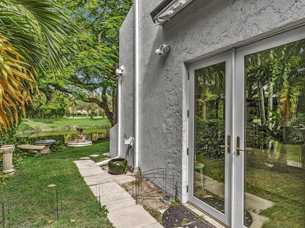 1970 CANTERBURY CIRCLE #1970 Wellington, FL 33414