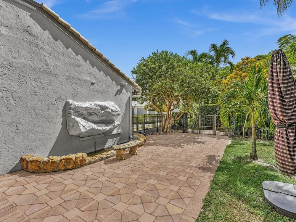 1970 CANTERBURY CIRCLE #1970 Wellington, FL 33414