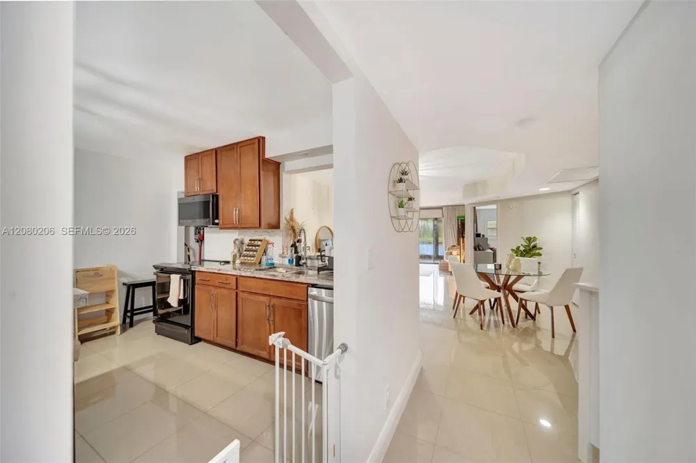 1706 Hammock Blvd #110 Coconut Creek, FL 33063
