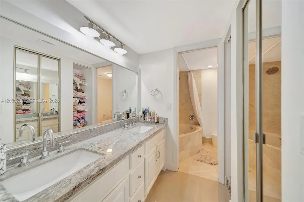 1706 Hammock Blvd #110 Coconut Creek, FL 33063