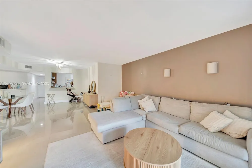 1706 Hammock Blvd #110 Coconut Creek, FL 33063