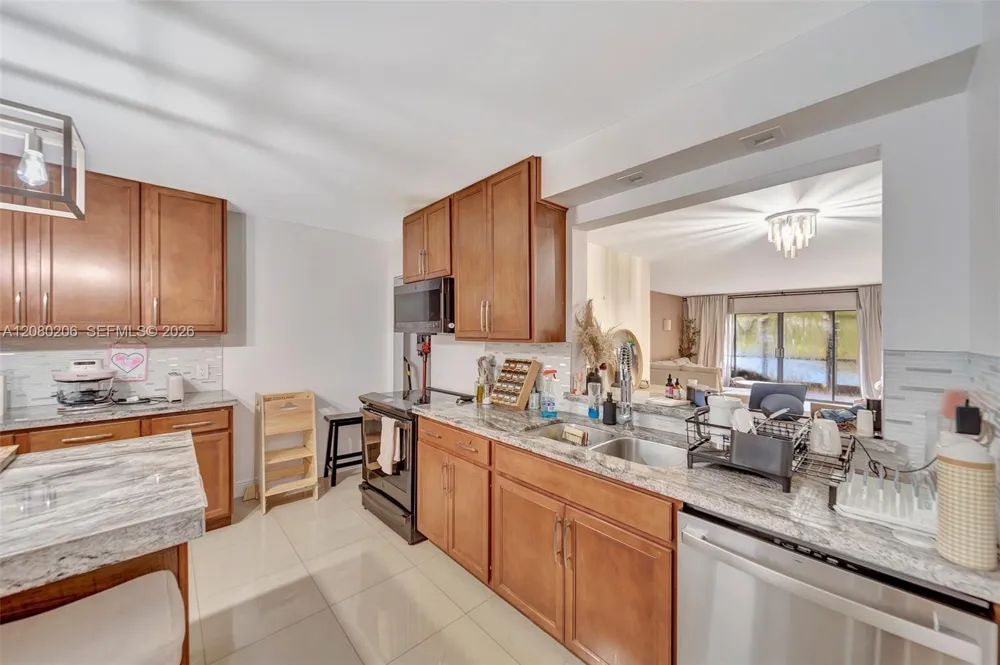 1706 Hammock Blvd #110 Coconut Creek, FL 33063