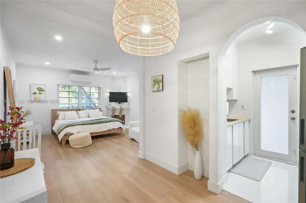 750 Espanola Way #6 Miami Beach, FL 33139
