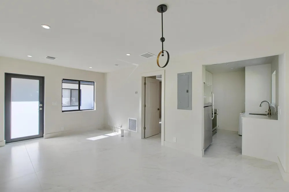 2503 OCEANVIEW AVENUE #C Delray Beach, FL 33444