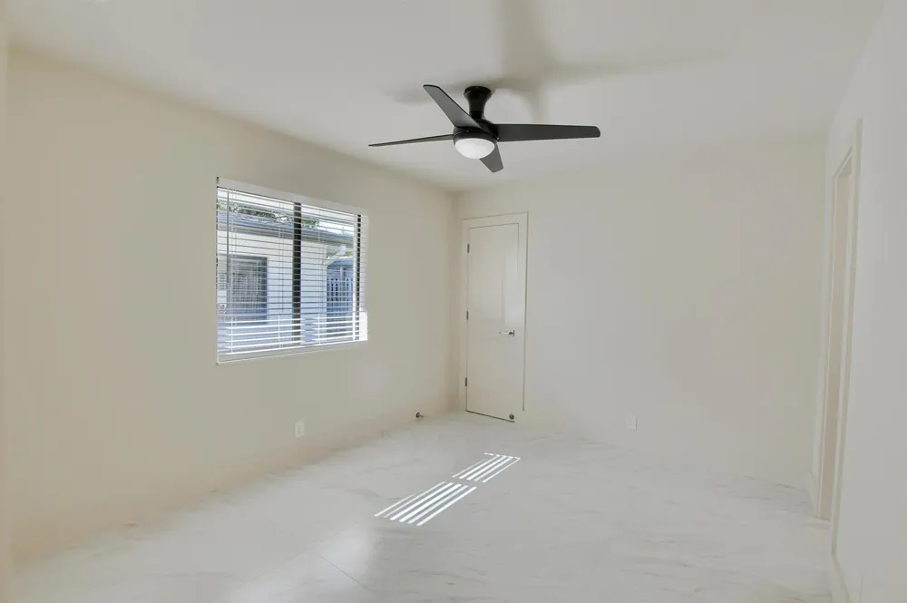 2503 OCEANVIEW AVENUE #C Delray Beach, FL 33444