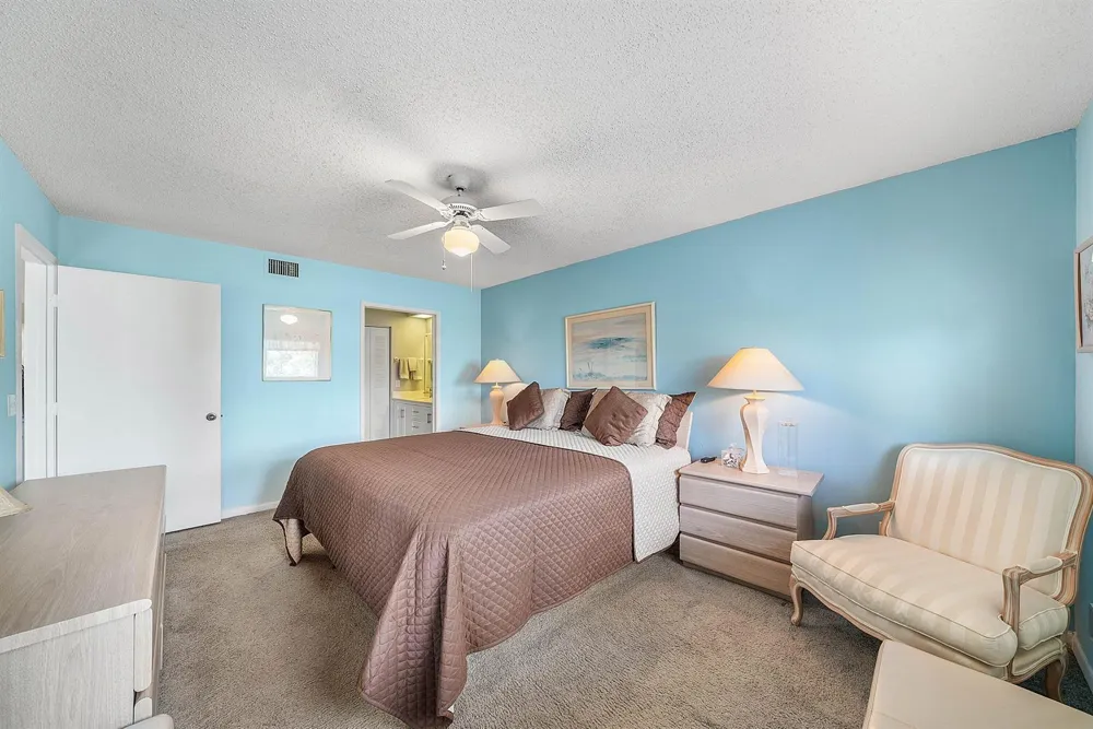 4735 LUCERNE LAKES BOULEVARD E #402 Lake Worth, FL 33467