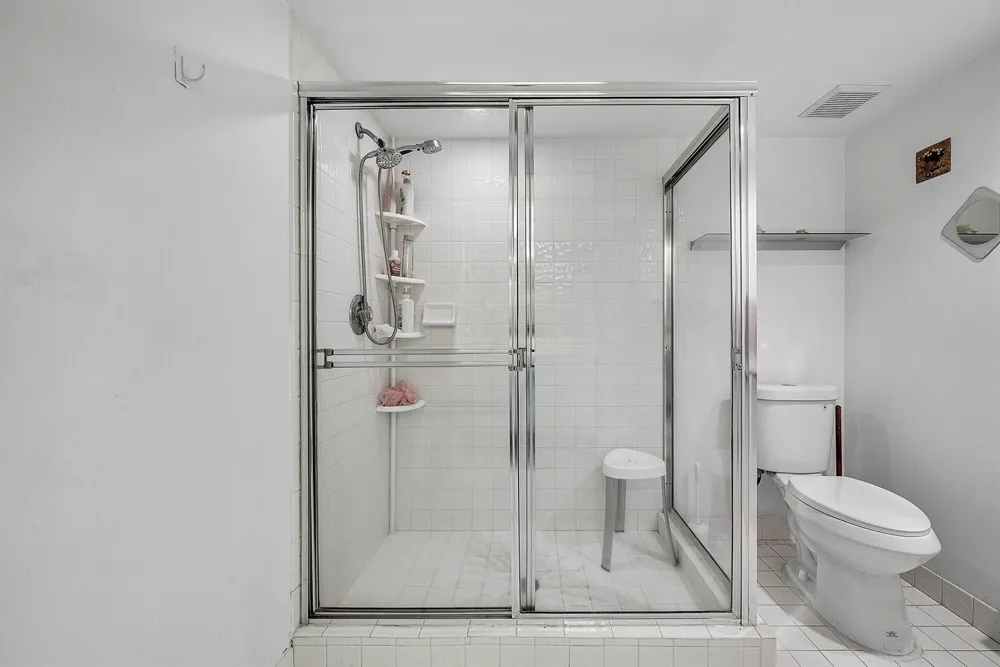 4735 LUCERNE LAKES BOULEVARD E #402 Lake Worth, FL 33467