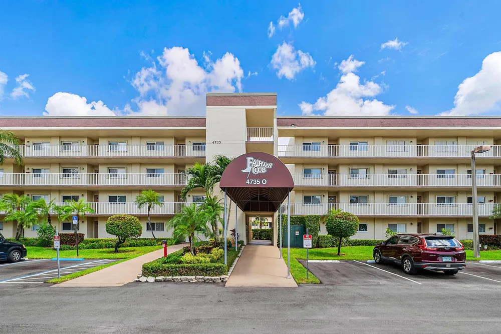 4735 LUCERNE LAKES BOULEVARD E #402 Lake Worth, FL 33467
