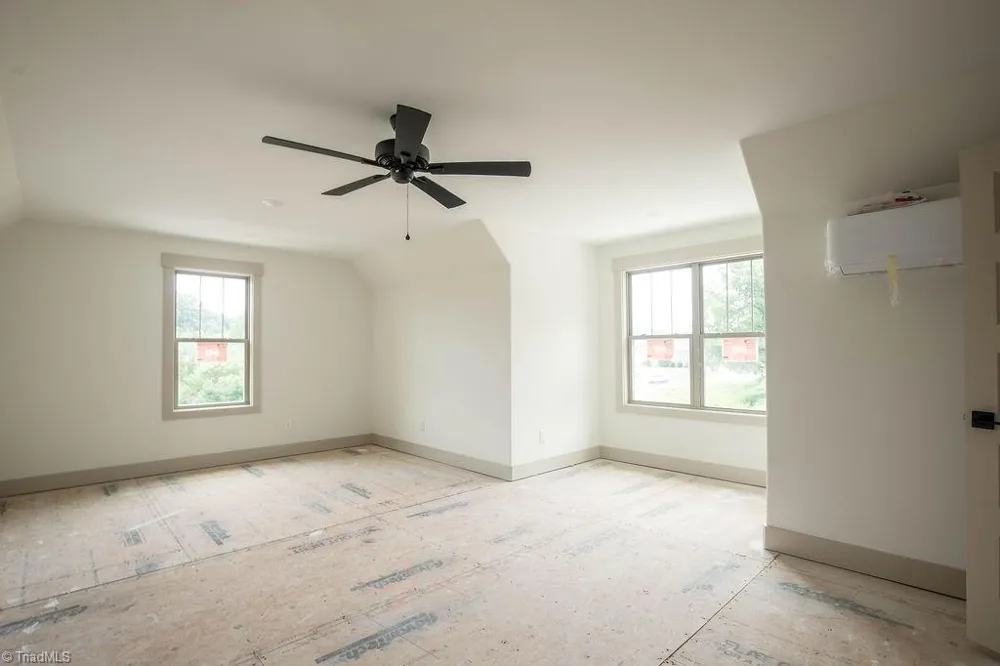 2921 Reginas Way Randleman, NC 27317